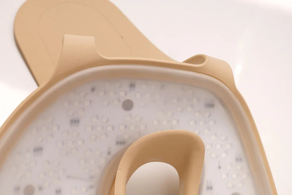 Hello Face M300 4D LED Light Therapy Mask for Neck